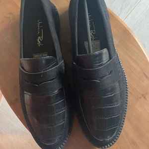 Vici loafers size 6 never worn!